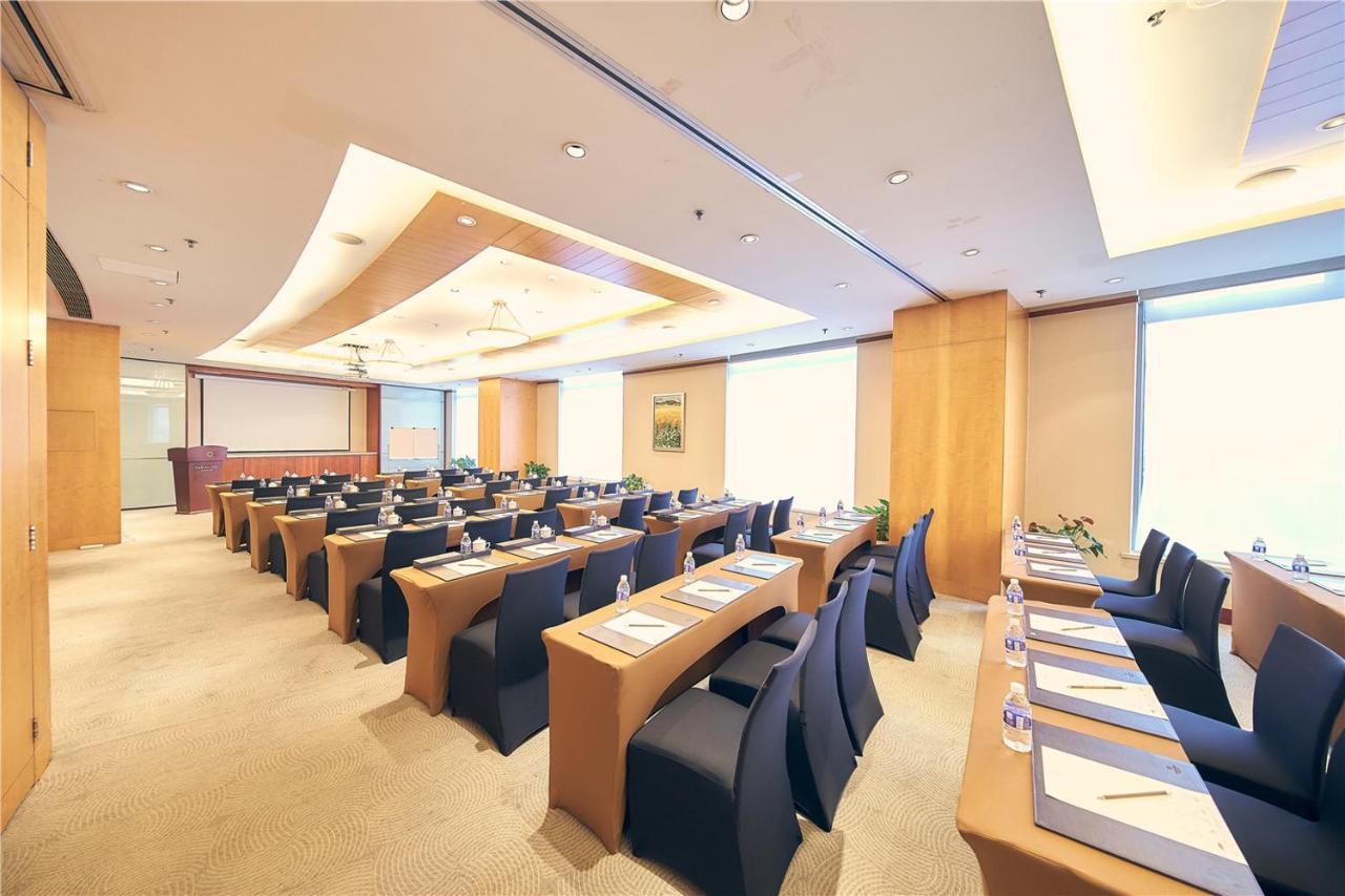 Parkview Hotel Shanghai Exterior photo